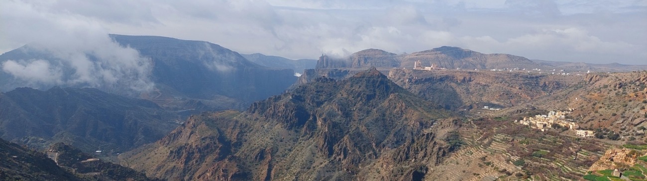 Group excursion to Nizwa and Jebel Akhdar Mountains: Journey in the footsteps of history and nature